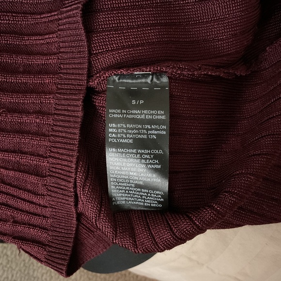 White House Black Market Burgundy Tank - Picture 3 of 5